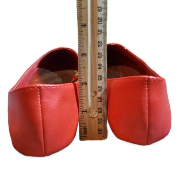 Dollhouse Women's Red and Gold Strap Pointed-Toe Comfort Flats/Loafers, Size 8 - Picture 5 of 6